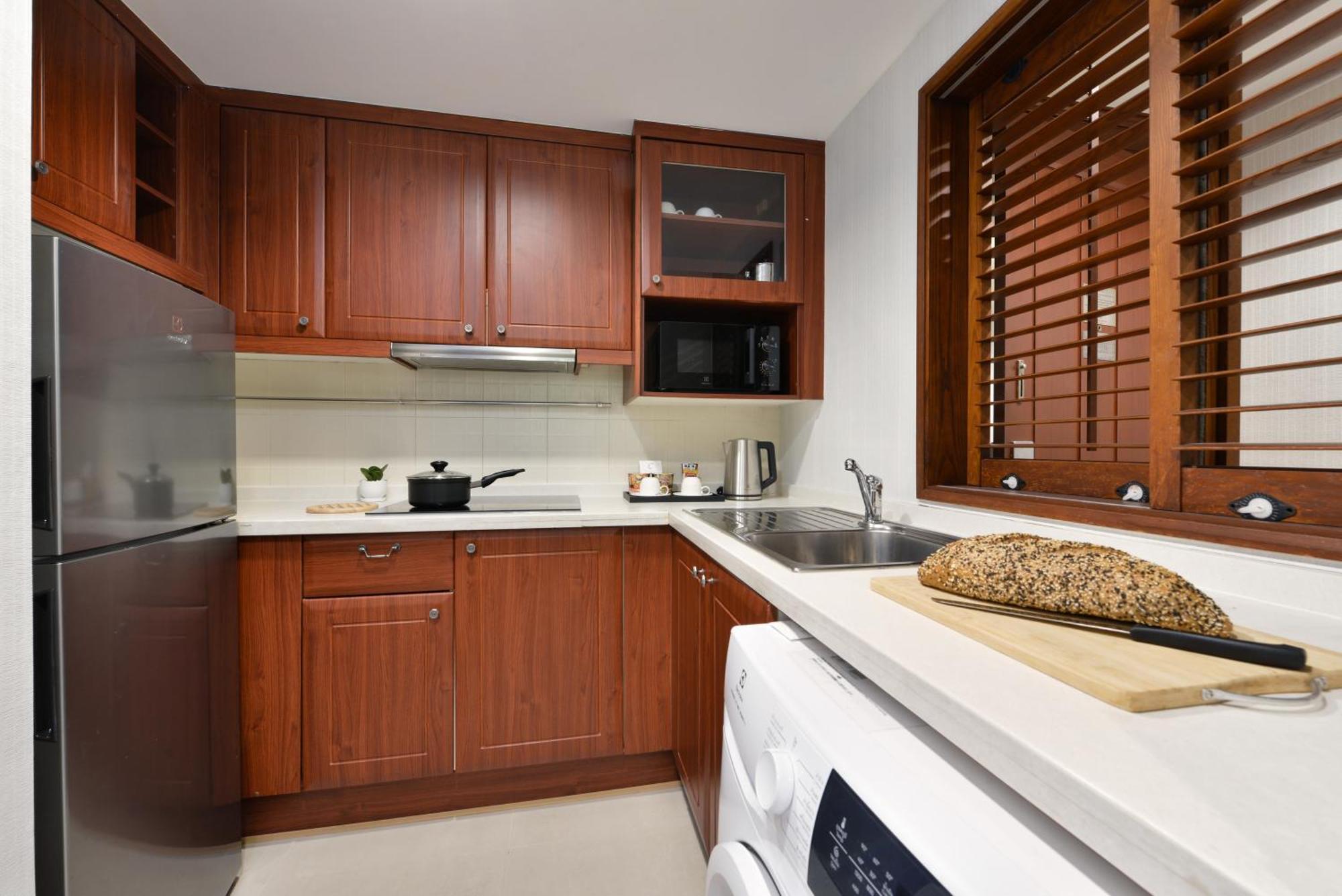 Centre Point Sukhumvit Thong-Lo Hotel Bangkok Bagian luar foto