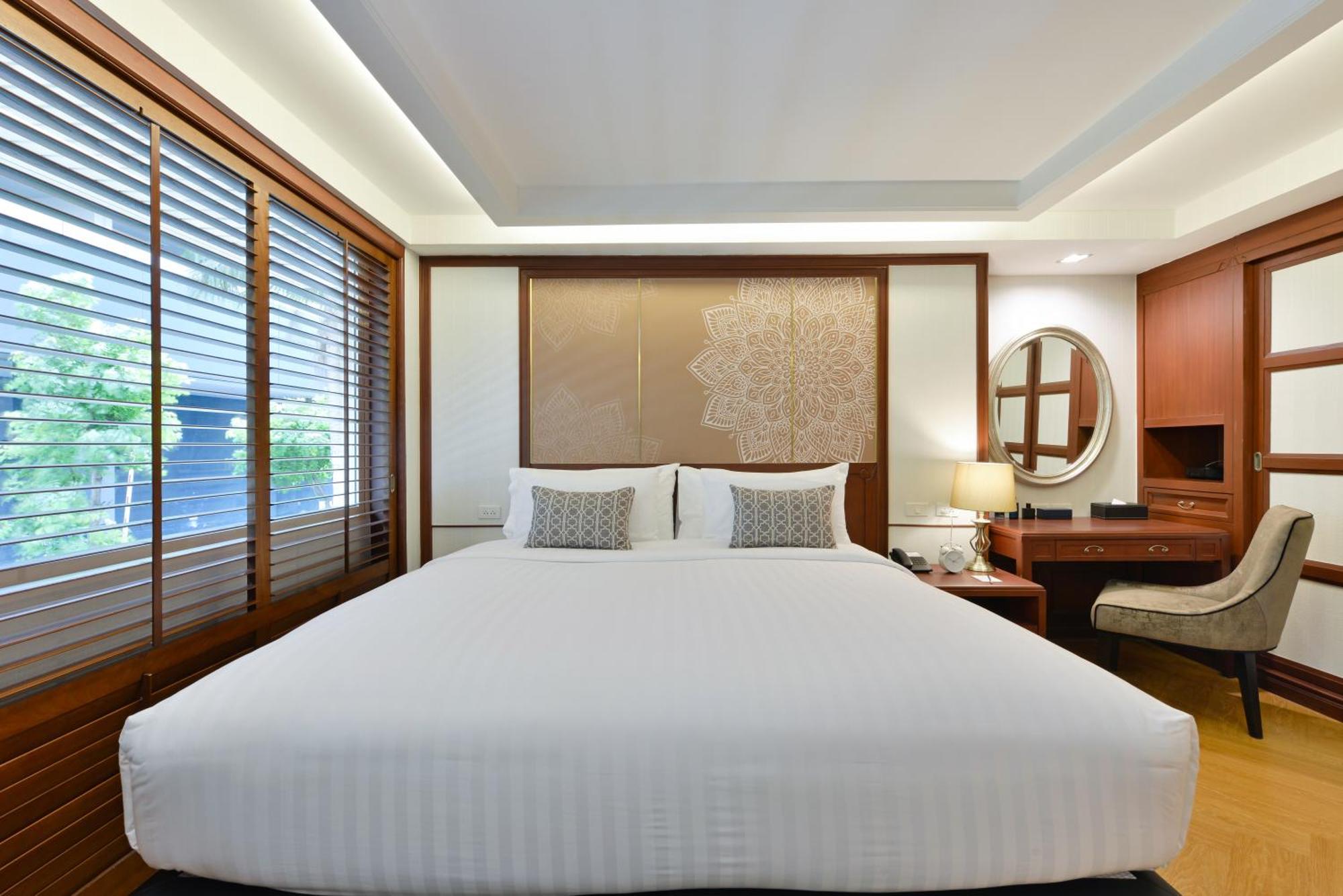 Centre Point Sukhumvit Thong-Lo Hotel Bangkok Bagian luar foto