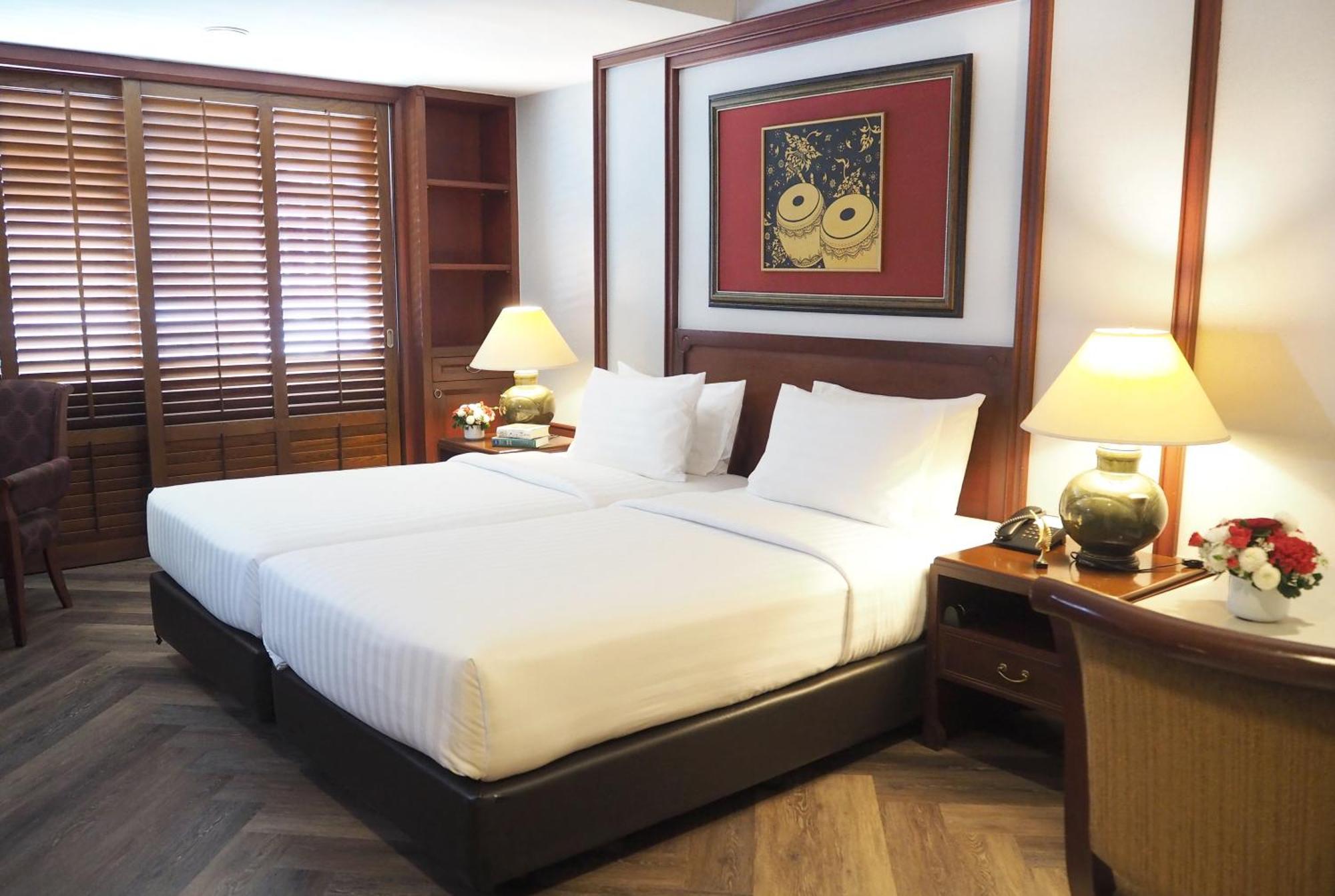 Centre Point Sukhumvit Thong-Lo Hotel Bangkok Bagian luar foto